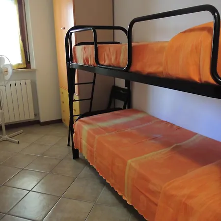 Casa 100mt Dal Mare בית נופש *